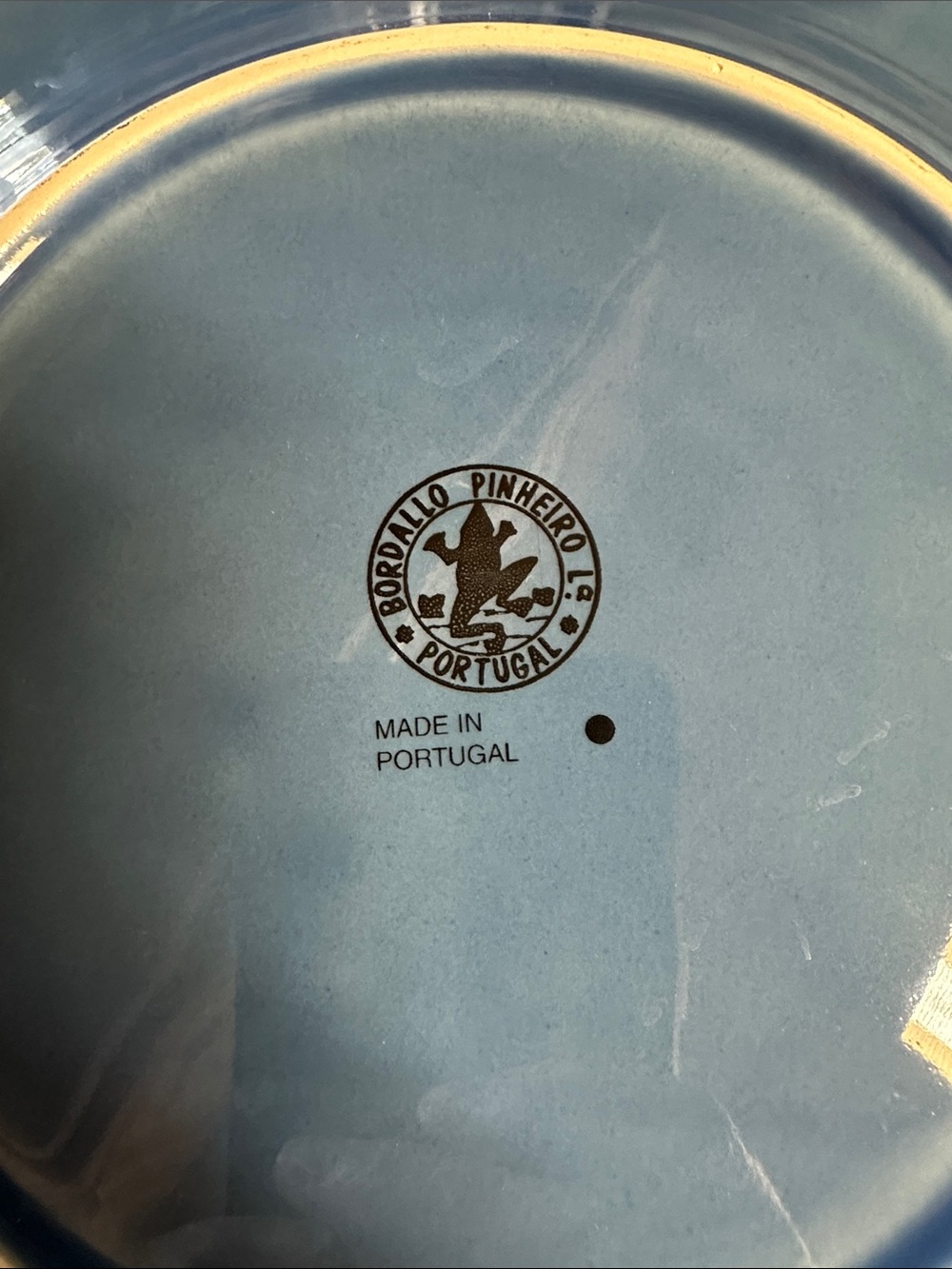 Bordallo Pinheiro “Papillon” Cobalt Blue Embossed Butterfly Dinner Plate - Picture 3 of 7